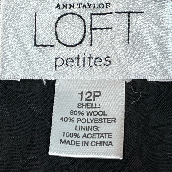 Ann Taylor Loft Petites size 12 black & white houndstooth skirt slit in back EUC - Picture 12 of 12